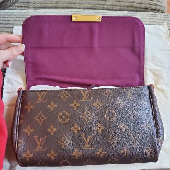 Crossbody Bag/Clutch - Picture 3 of 5